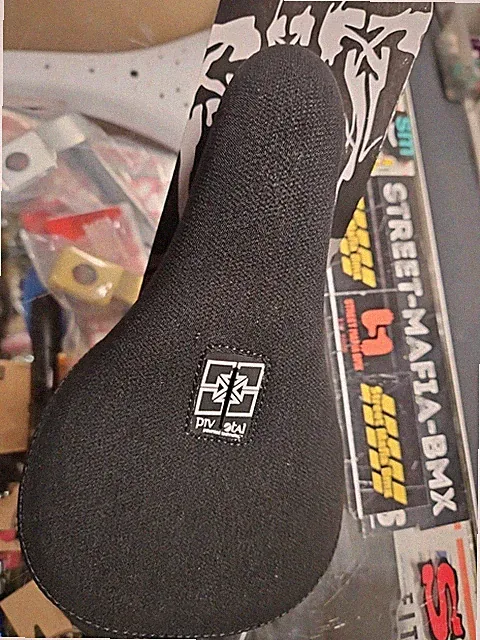 FIT BMX BIKE Bar Stool SEAT Pivotal Kievlar BLACK Fat GT SE S&M KINK DK FBM new