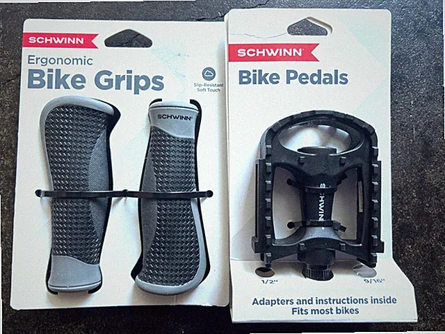 Schwinn Black Universal Bicycle Pedals Set & Ergonomic Bike Grips Slip Resistant